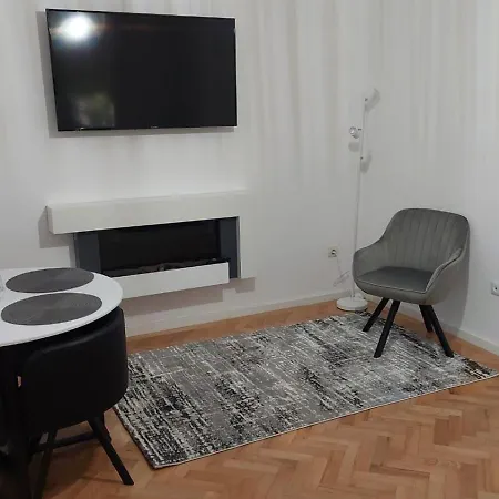 Helen Apartament Craiova Exterior photo